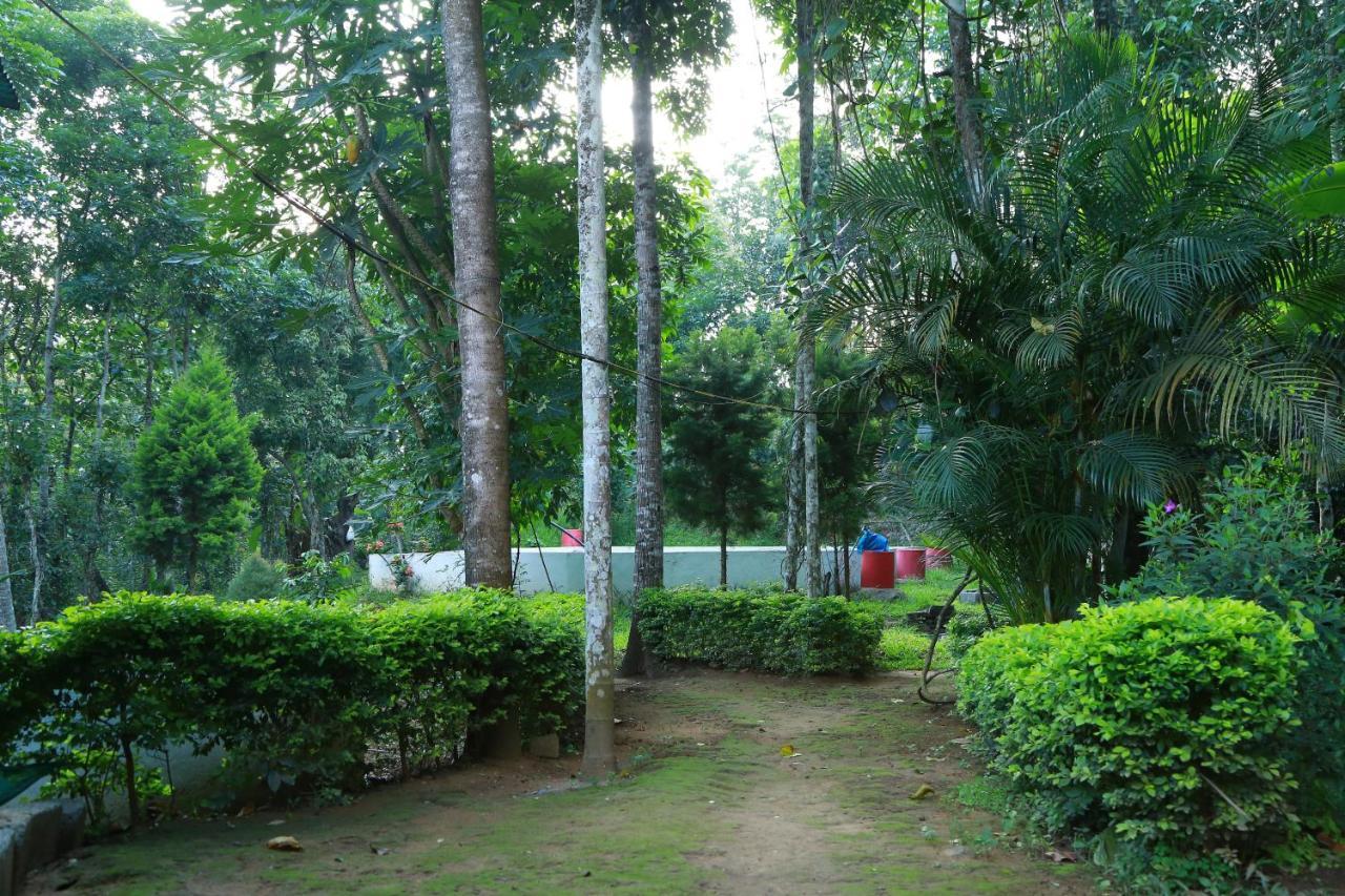 Philip Mary Farm Stay Thekkady Extérieur photo